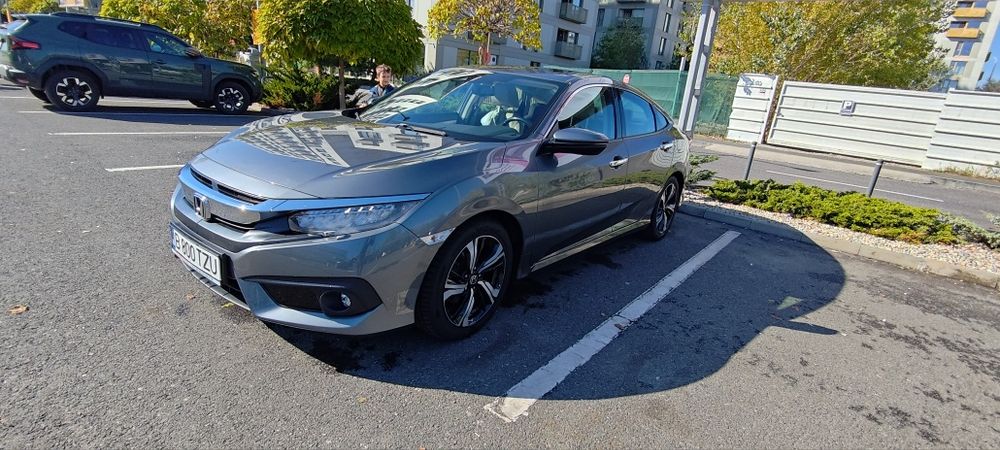 Vând Honda Civic 2018 - Sedan Executive 1.5 Turbo 182 CP