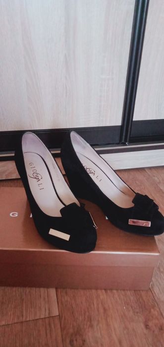 Продам туфли 36 размер