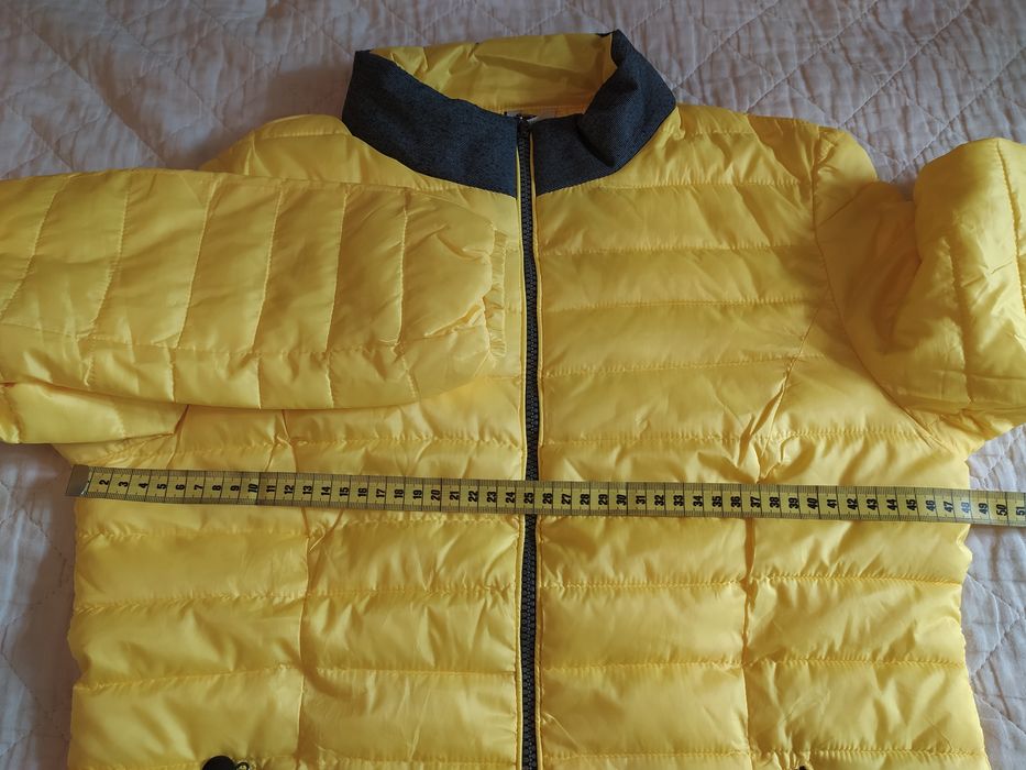 Geacă pentru femei, culoare galbenă, mărimea M