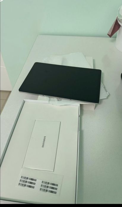 Самсунг таб 9+(новый)