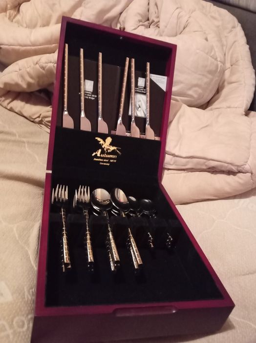 Продаётся набор пасуды.