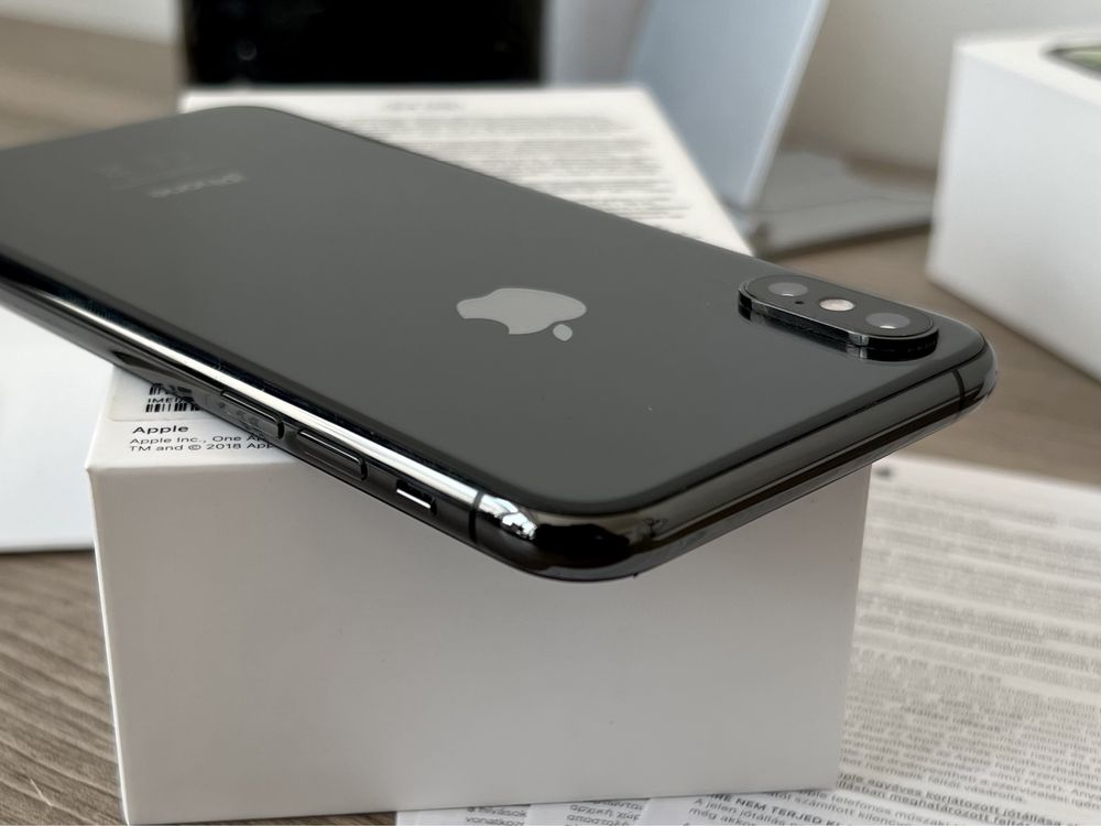 iPhone Xs, 64GB, Space Gray, КАТО НОВ, 100% батерия, ГАРАНЦИЯ!