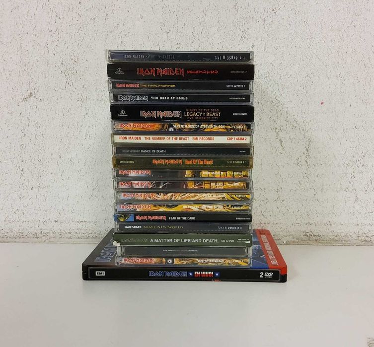 Colectie 18 cd-uri + 1 dvd IRON MAIDEN