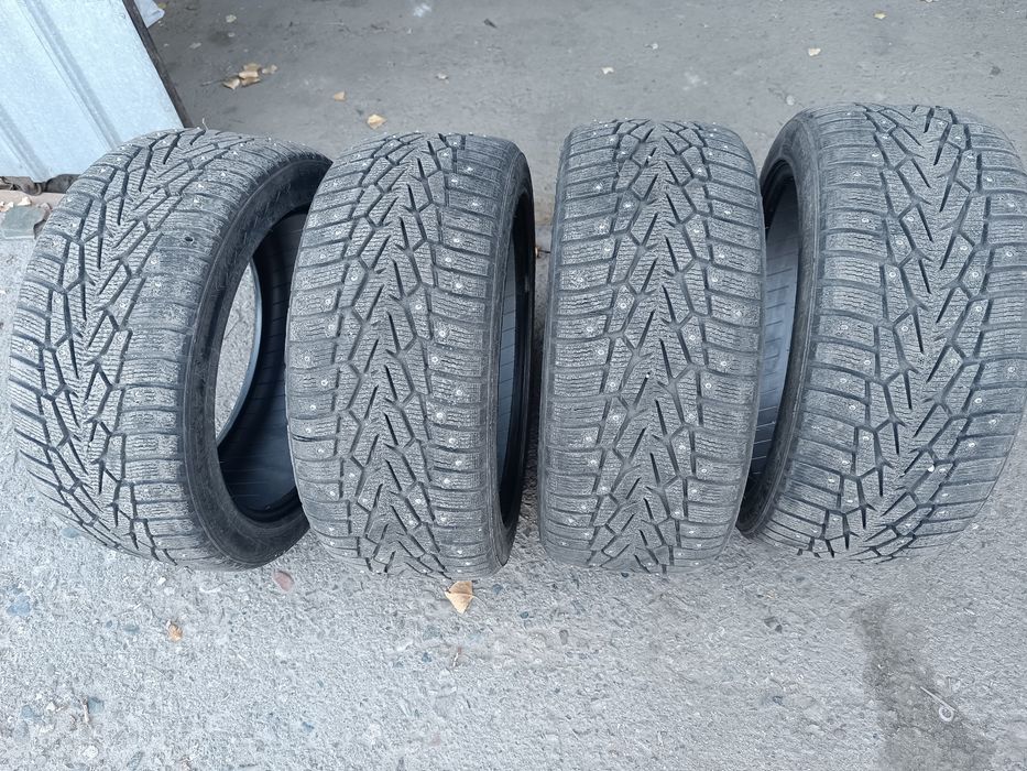 Nokian Hakkapeliitta 7 245/45 R19. Комплект зимней шипованной резины