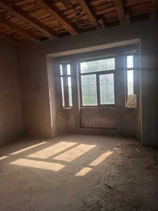 Саламатина Яккасарой Дом 2.7сот Уй сотилади Срочно