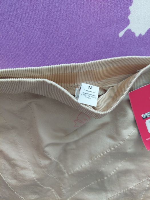 Pantaloni scurti modelatori cu talie inalta, marimea M, noi