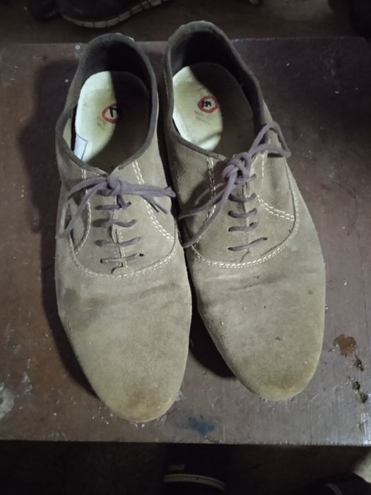 Vând încălțăminte de piele numărul 41
