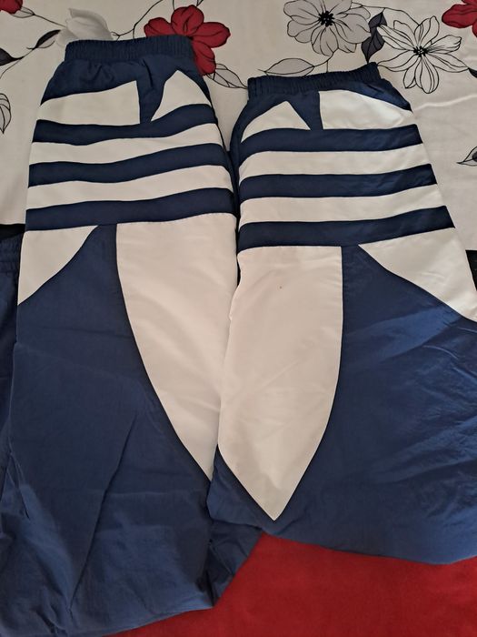 Vand pantalon adidas