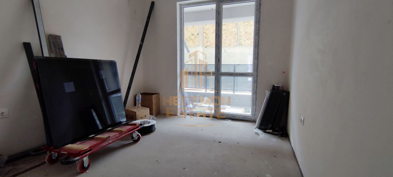 Продава се Двустаен апартамент в Варна, Левски - 60 кв.м за 1800 €/кв.м - Снимка #1