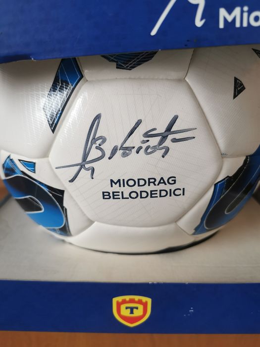 Minge semnată Miodrag Belodedici