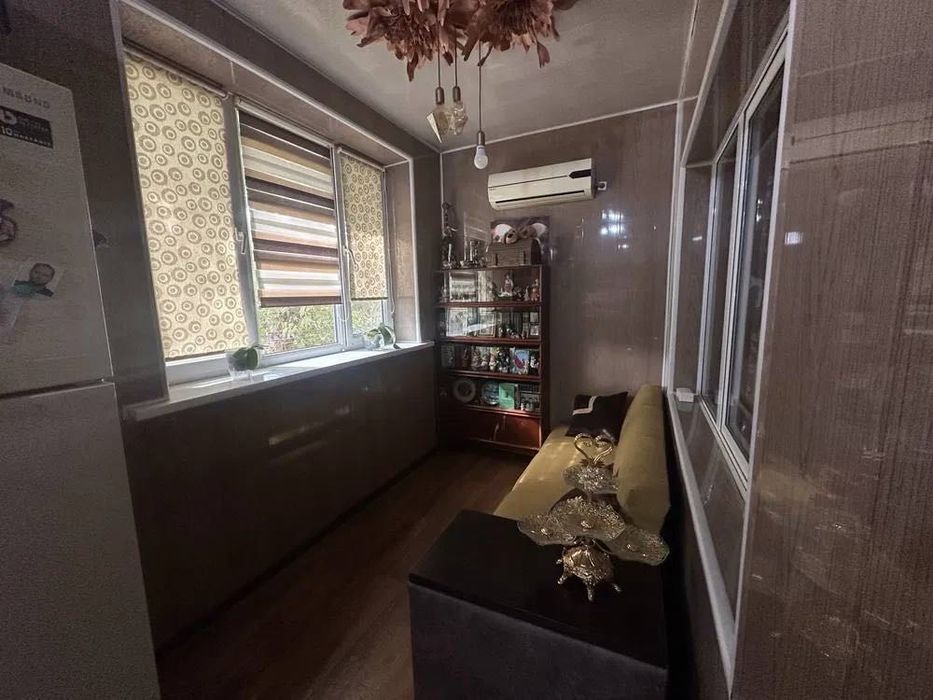 Продаётся квартира
: Мирзо-Улугбекский район,
Массив: Карасу-1