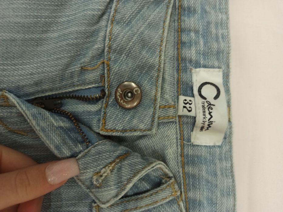 Светло сини скъсани jean shorts low rise