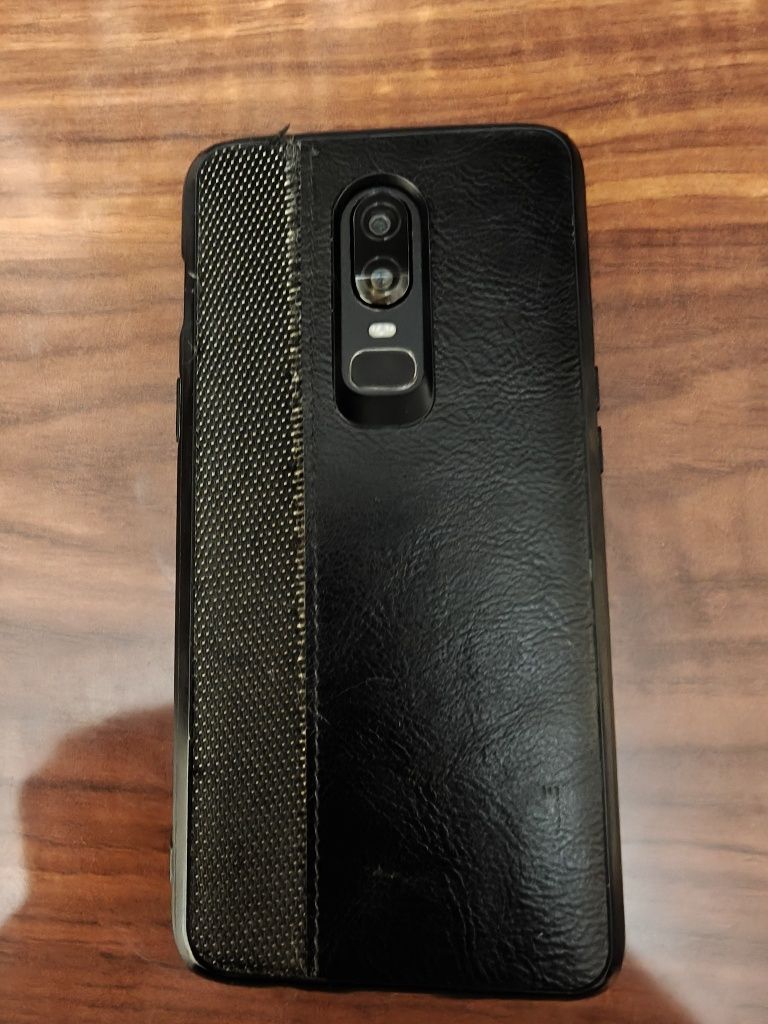Смартфон One plus 6 8/256 NFC