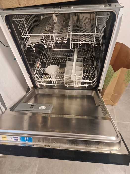 Masina de spalat vase