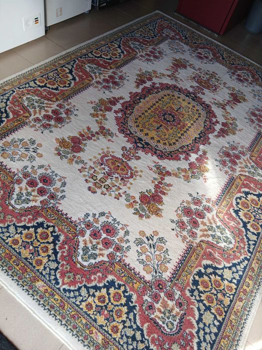 covor persan stare foarte buna