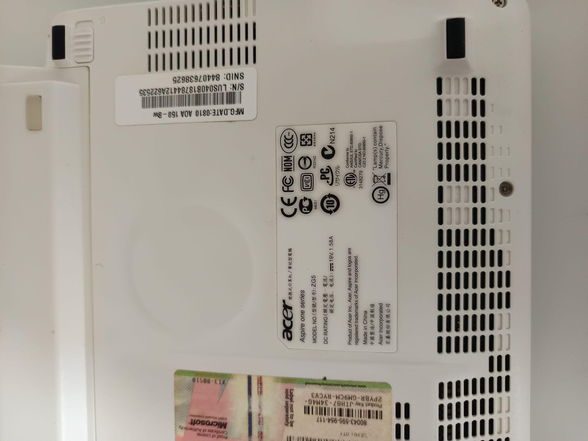 Acer aspire mini laptop impecabil