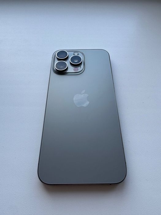 iPhone 15 Pro Max 256gb в идеале.