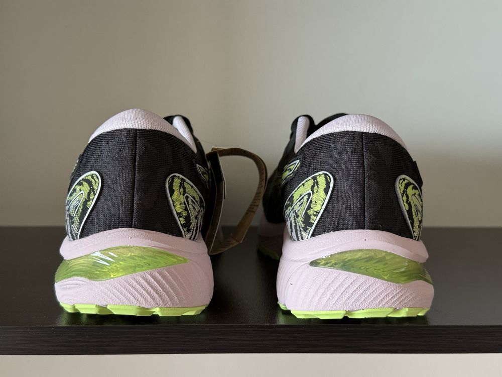Asics GEL-CUMULUS 23 GS 39.5номер 25см Стелка Нови с Кутия