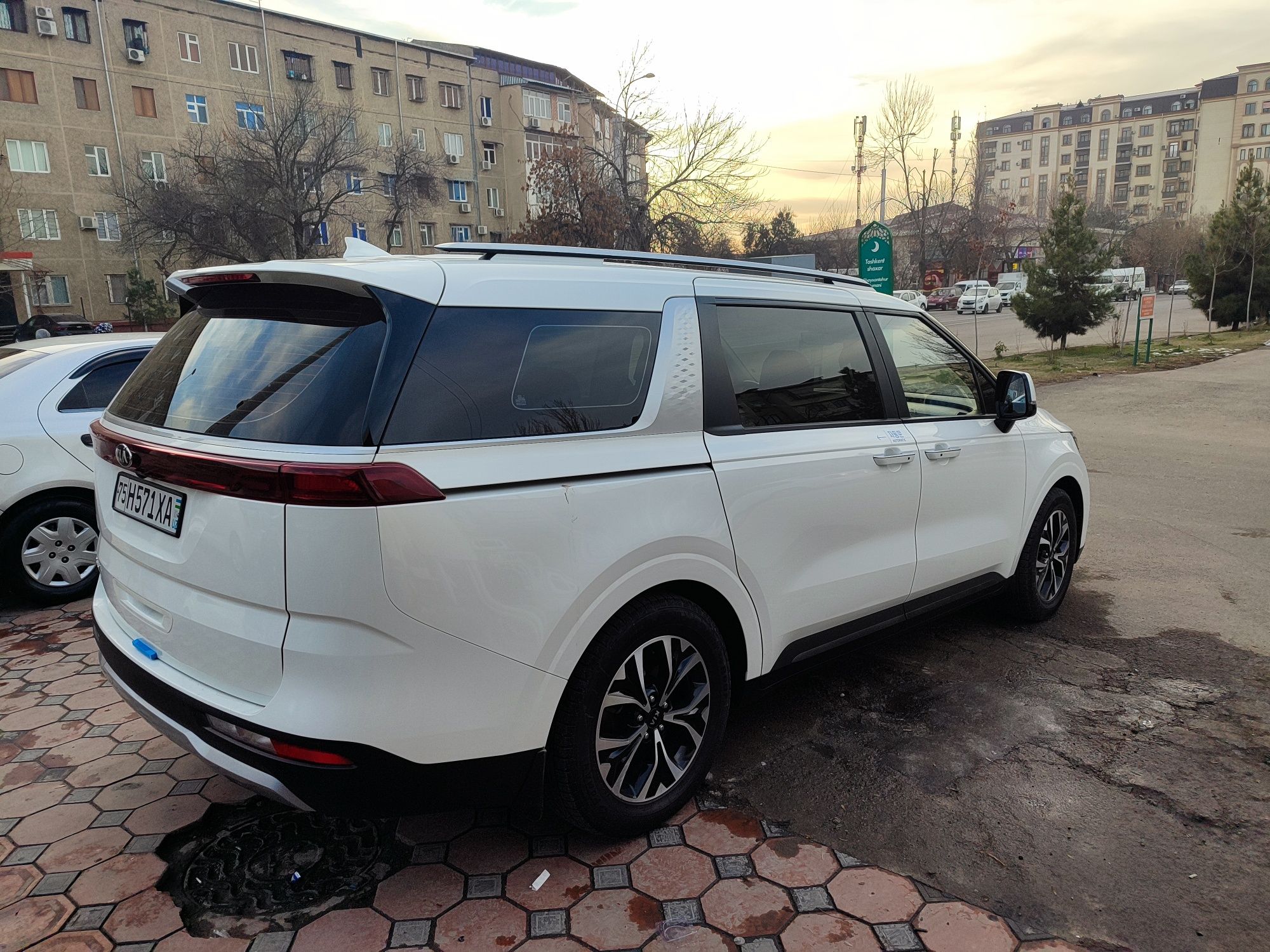 KIA carnival 2021