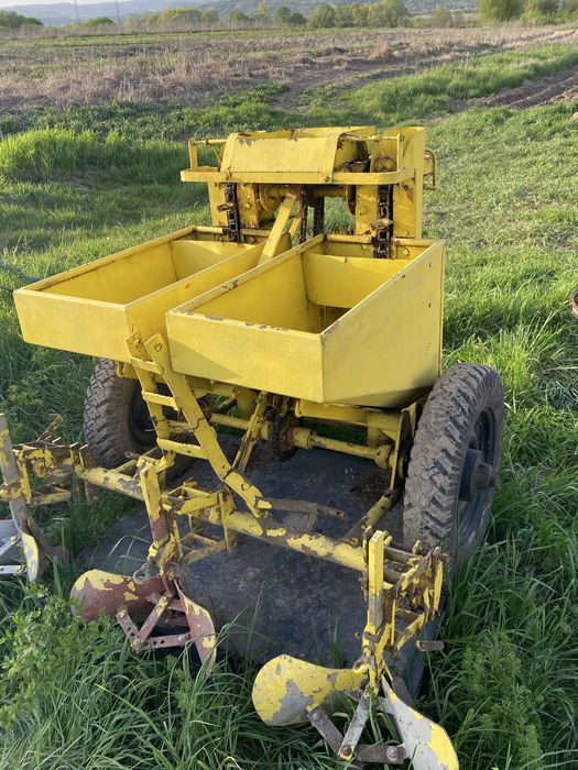 Masina de pus cartofi