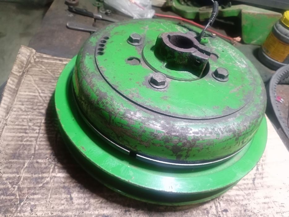 AH209229 Продам на  Джон дир