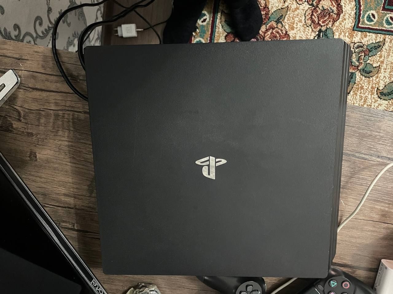 Playstation 4 pro sotiladi