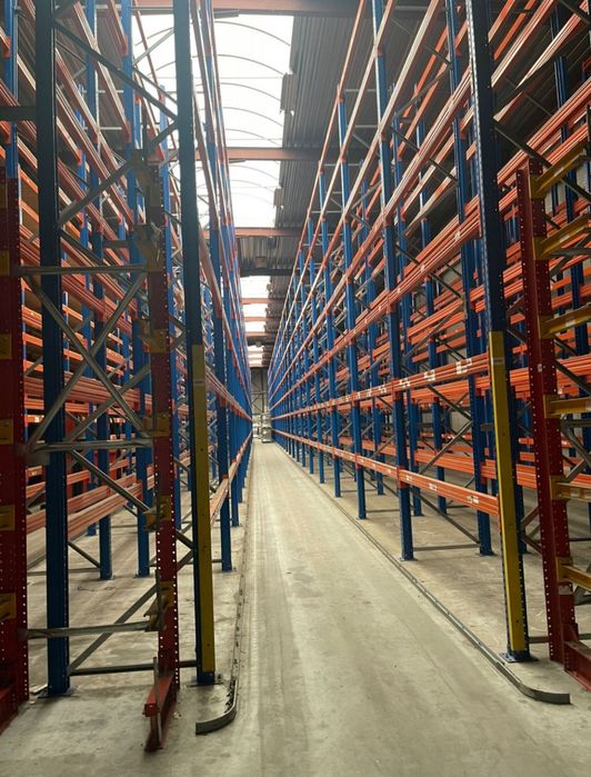 Rafturi metalice industriale reglabile