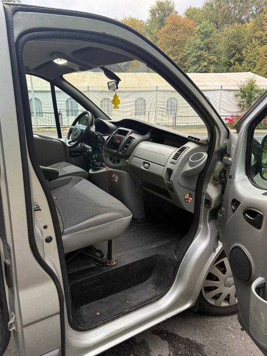 Opel Vivaro 8+1  2014 Euro 5