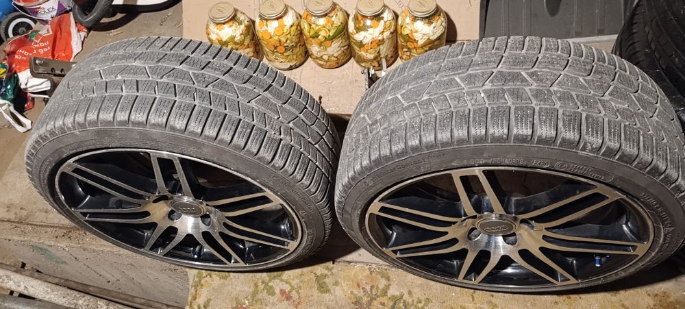 продавам гуми 225/40/18 зимни.