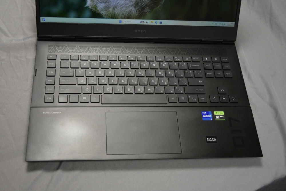 HP Omen i7-13700, 17.3" 144Hz GF RTX 4070 8GB, 32GB DDR5, 1TB SSD NVMe