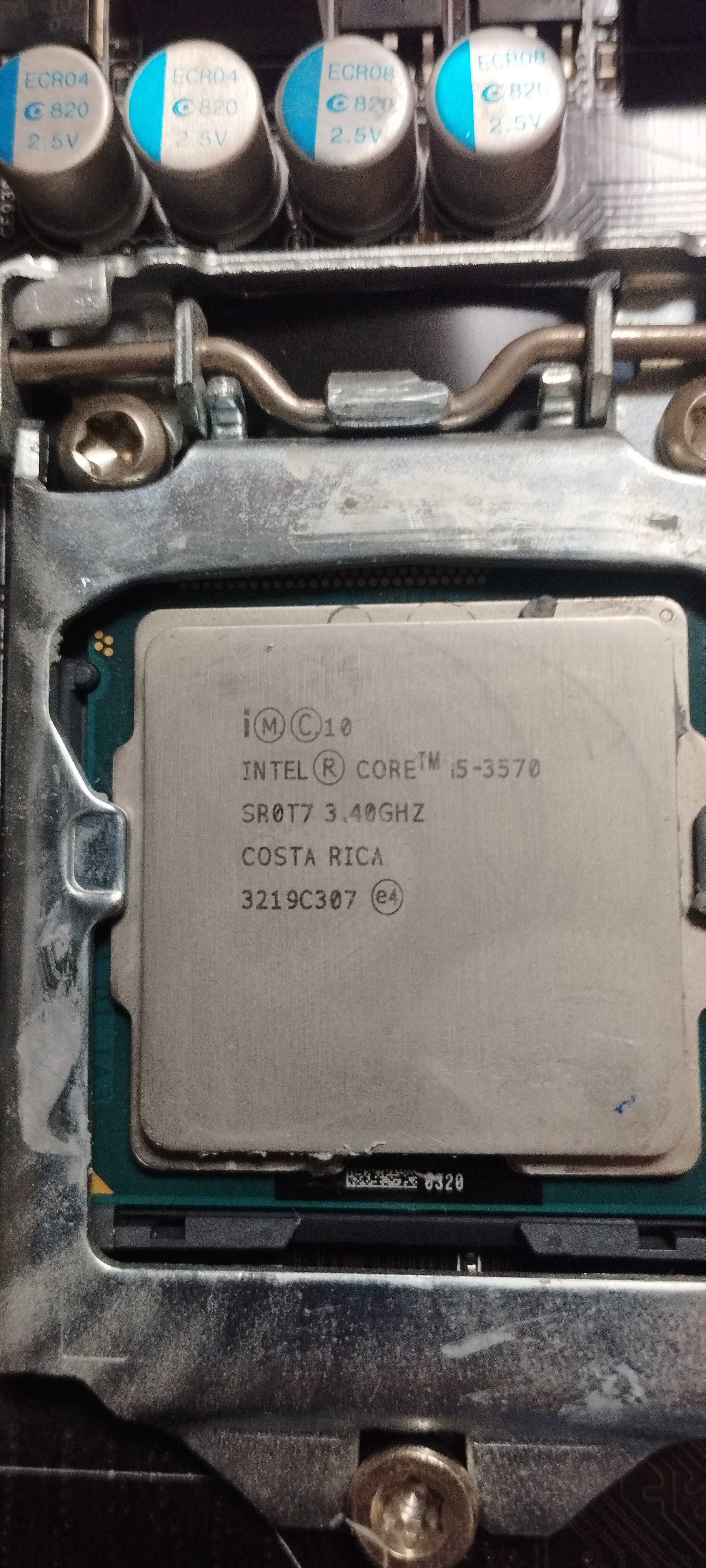 Компютър Asrock H61M ,Intel I5 3570 ,16GB , AMD Radeon R7 240 4GB