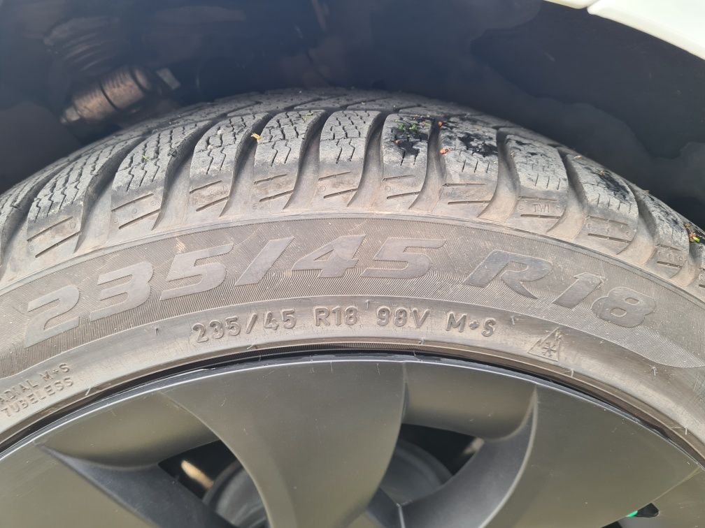 Anvelope iarna PIRELLI Sottozero 3, 235/45 R18 98V XL M+S 3PMSF TESLA
