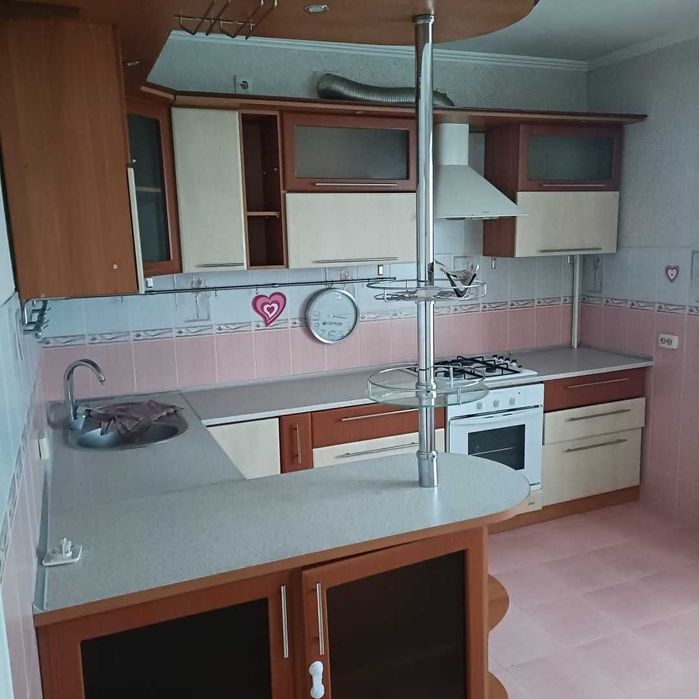 2 комн квартира мкр-н Северный кир дом 2006