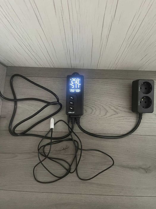 Priza&Termostat ELITECH STC-1000Pro-TH temperatură si umiditate SERA