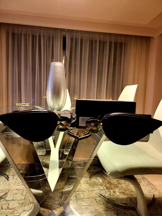 De vanzare sandale SAINT LAURENT