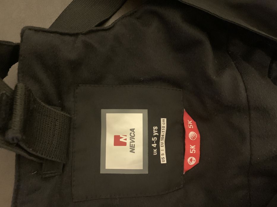 Vand pantaloni ski Nevica,pentru copii,4-5 ani