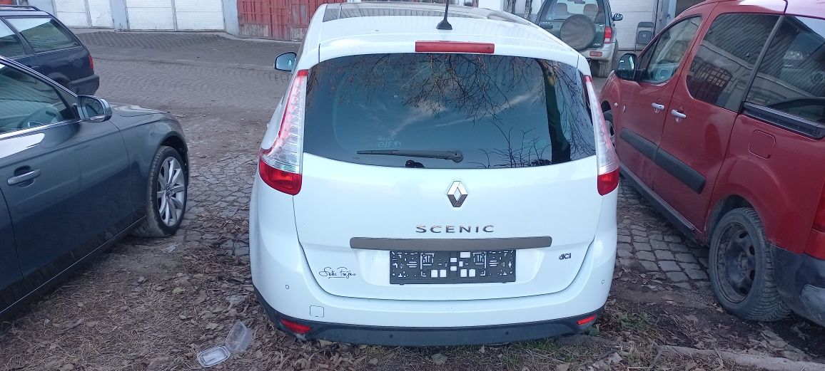 Рено Сценик 1.6 DCI