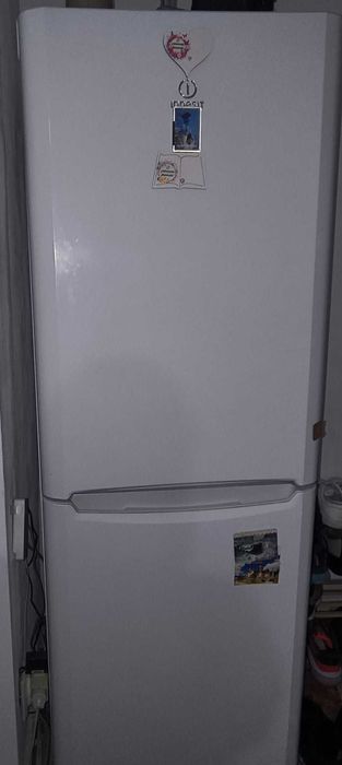 Vând frigider funcționabil