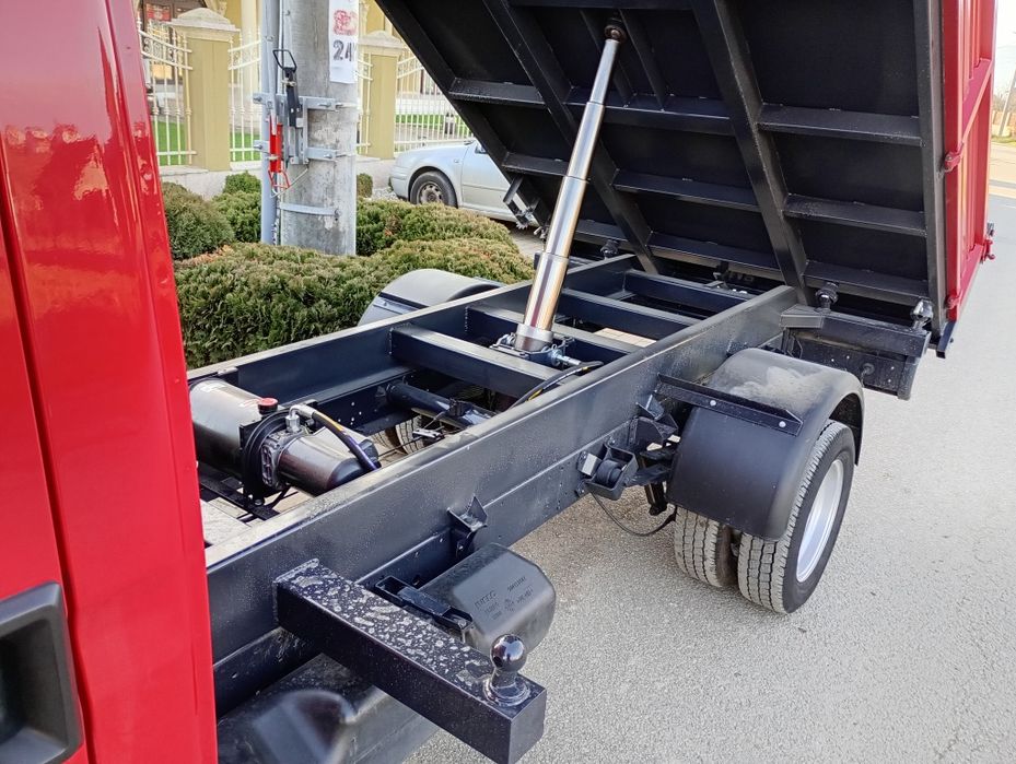 Iveco basculabil 35C15 2012 Spania