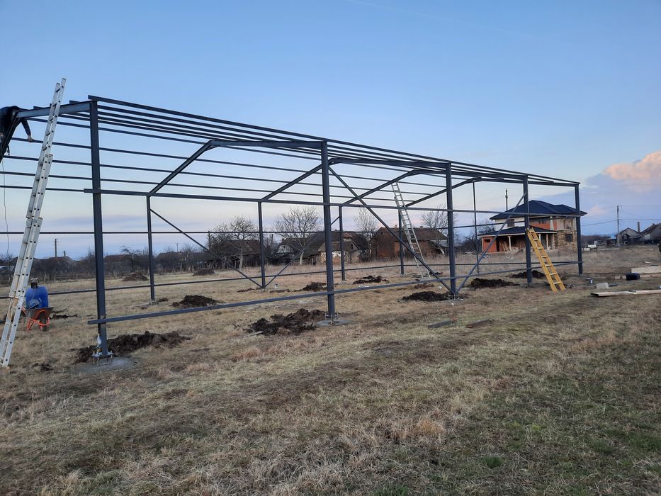 Vand si construiesc o gama larga de hale sau structuri metalice noi ne