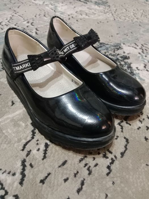 Продаются детские туфли 33 размер.