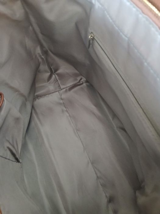 Geantă de mână/umăr extrem de frumoasă