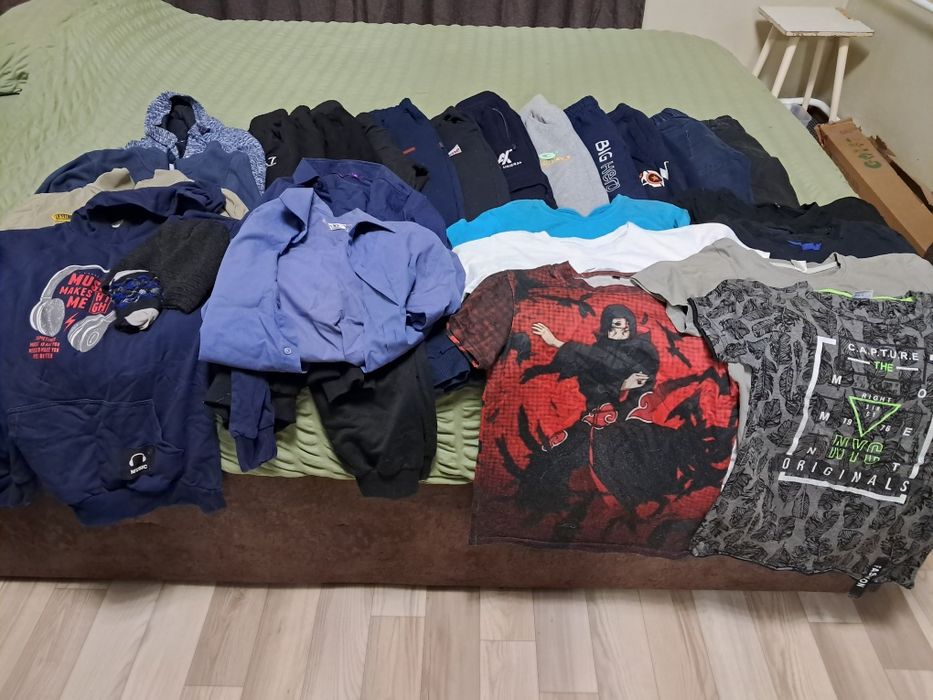 Продам школьные вещи на мальчика 10-12 лет