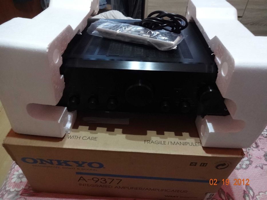 ONKYO A-9377 усилвател