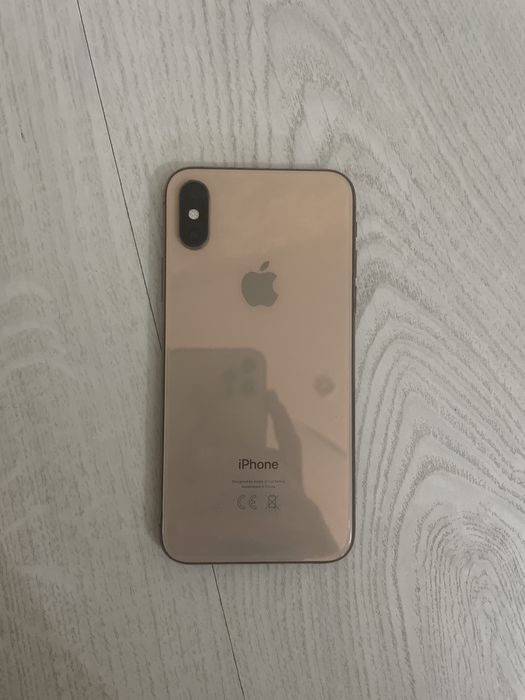 продается iPhone XS