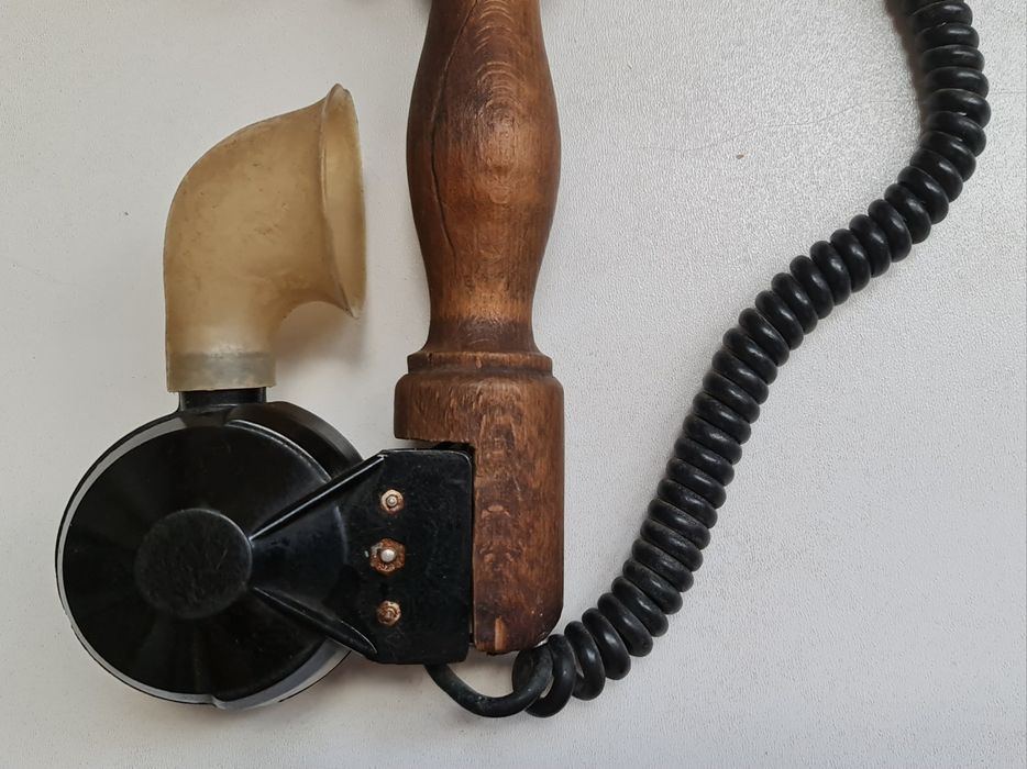 Стара тел. слушалка тип СВЕЩНИК