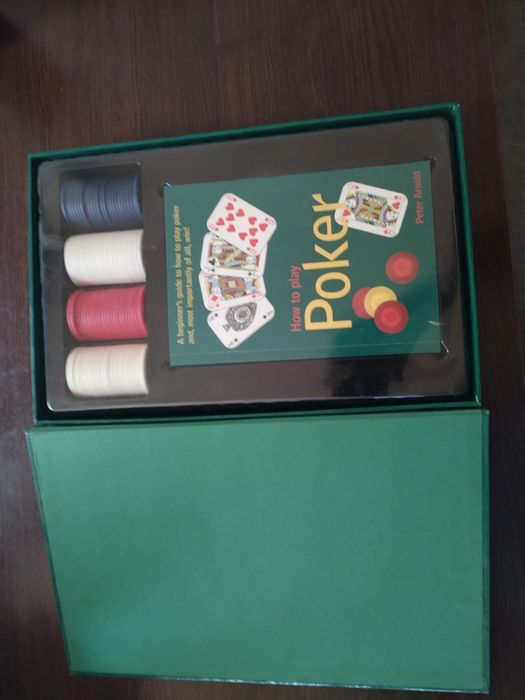 Joc Poker+ un pachet de carti