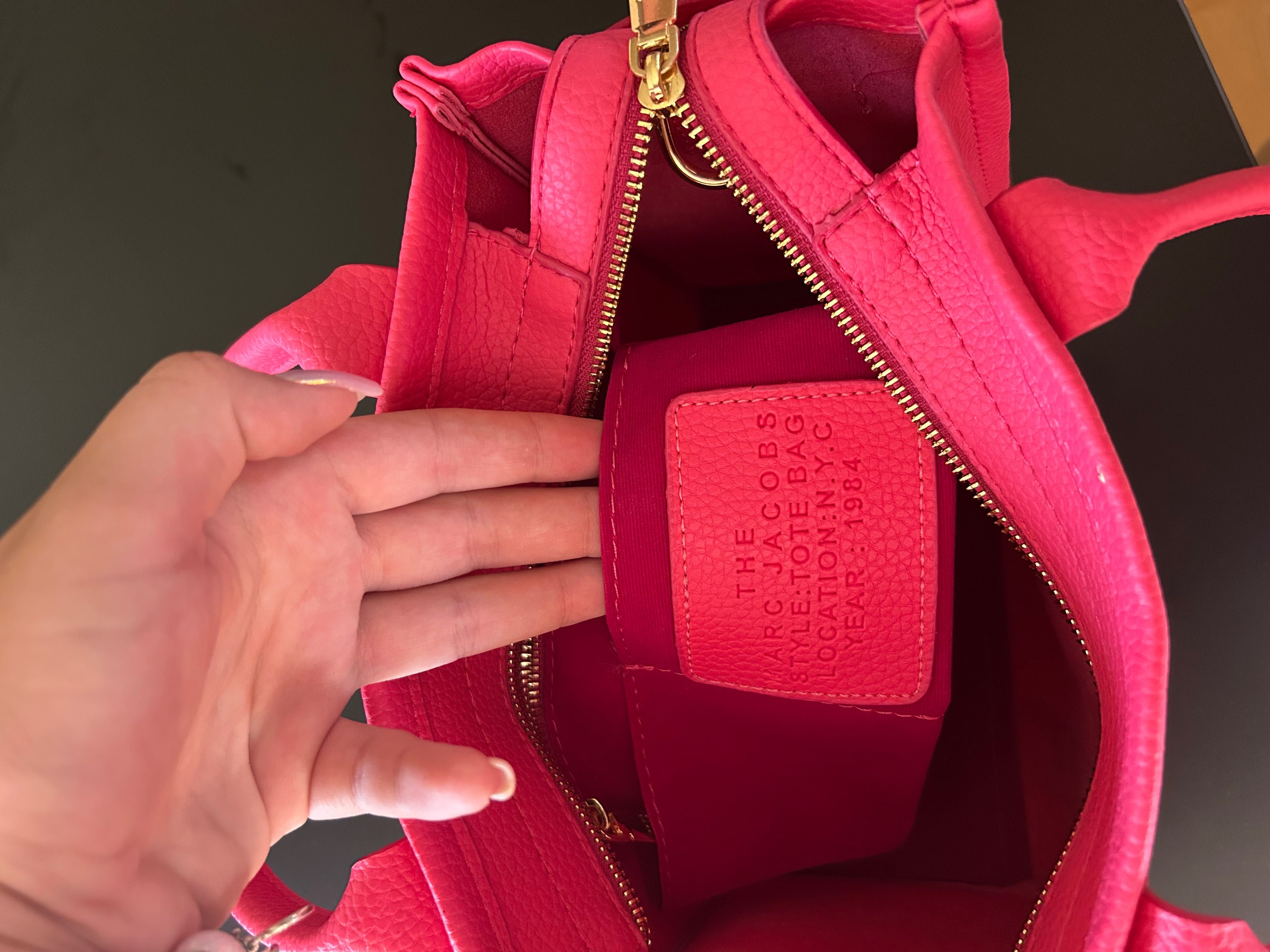 The Tote Bag чанта