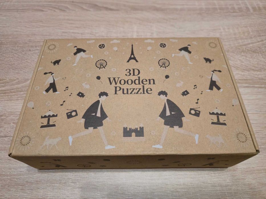 Puzzle 3D din lemn Roata Ferris tip cutie muzicala, 232 piese - NOU