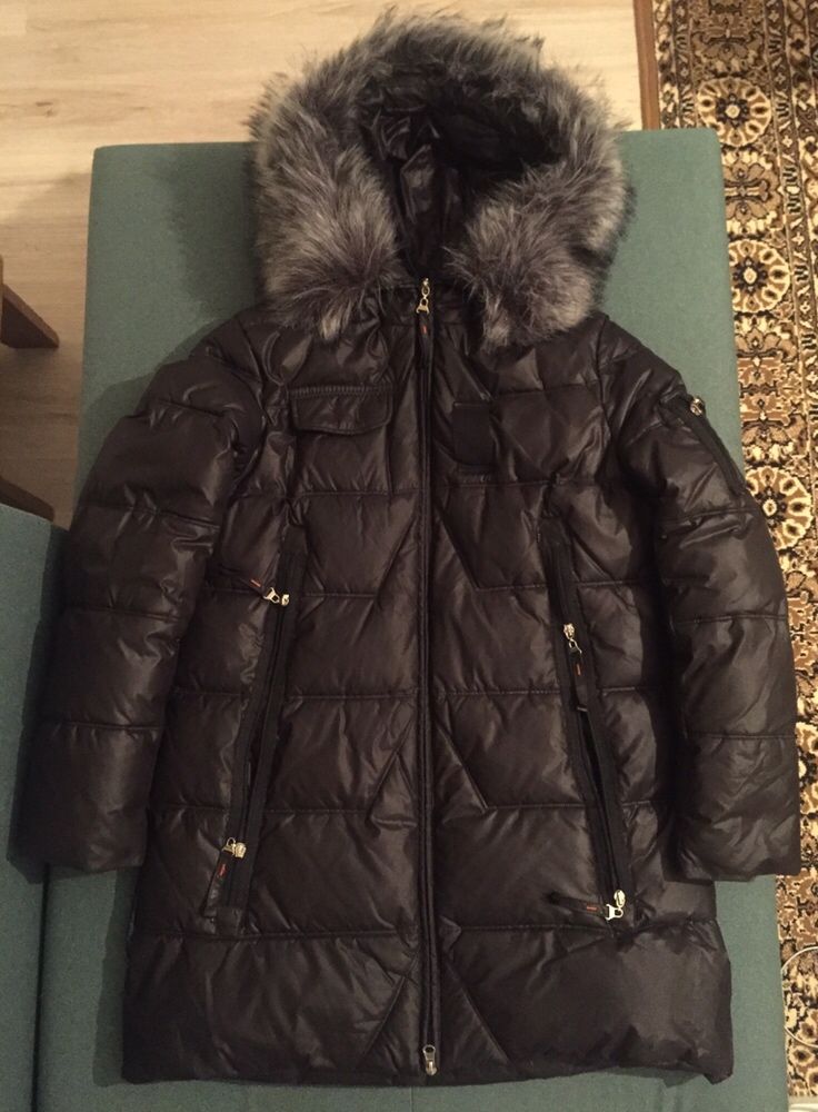 Продам женскую зимнюю куртку Lea Alexander
